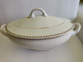 Sopera Vintage Porcelana Dorada