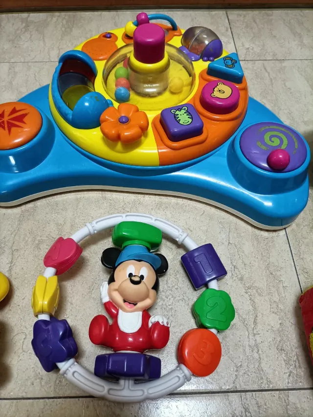 Lote de juguetes infantiles variados