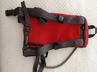 Mochila de hidratación Source roja