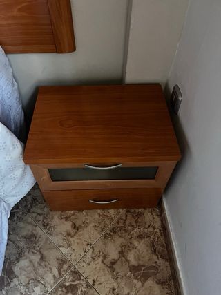 Set : armario , 2 mesitas de noche y mueble.
