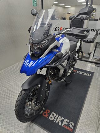 MACBOR MONTANA XR5 CON MALETAS