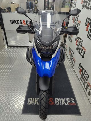 MACBOR MONTANA XR5 CON MALETAS