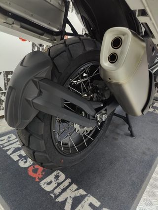 MACBOR MONTANA XR5 CON MALETAS