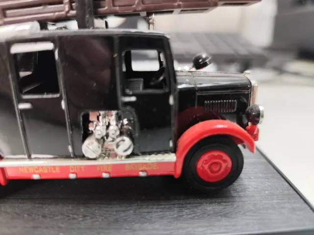 Camión Bomberos 1:43 Leyland FK9