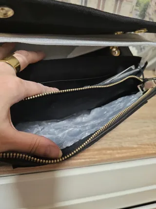 Bolso Parfois negro cadena dorada