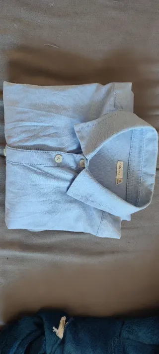 Camicie nuove usate una sola volta