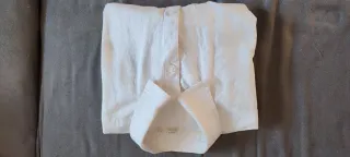 Camicie nuove usate una sola volta