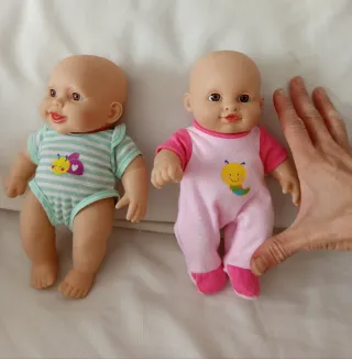 Pareja de Bebés Toys R Us