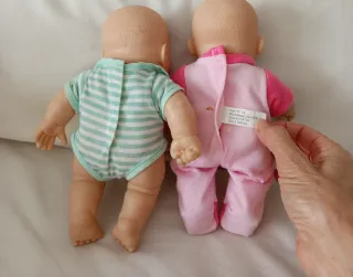 Pareja de Bebés Toys R Us