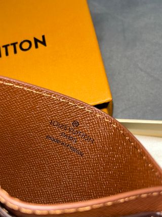 Tarjetero Monogram Marrón