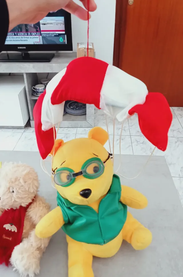 Lote 4 Peluches: Winnie, Pikachu, Oso, Morsa