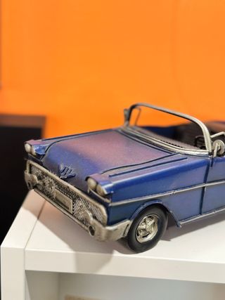 Figura Coche Azul Metal