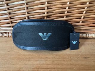 Funda gafas Emporio Armani negra