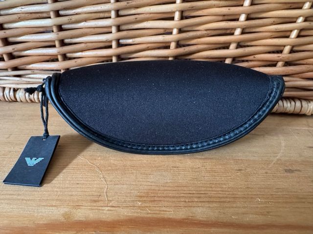 Funda gafas Emporio Armani negra