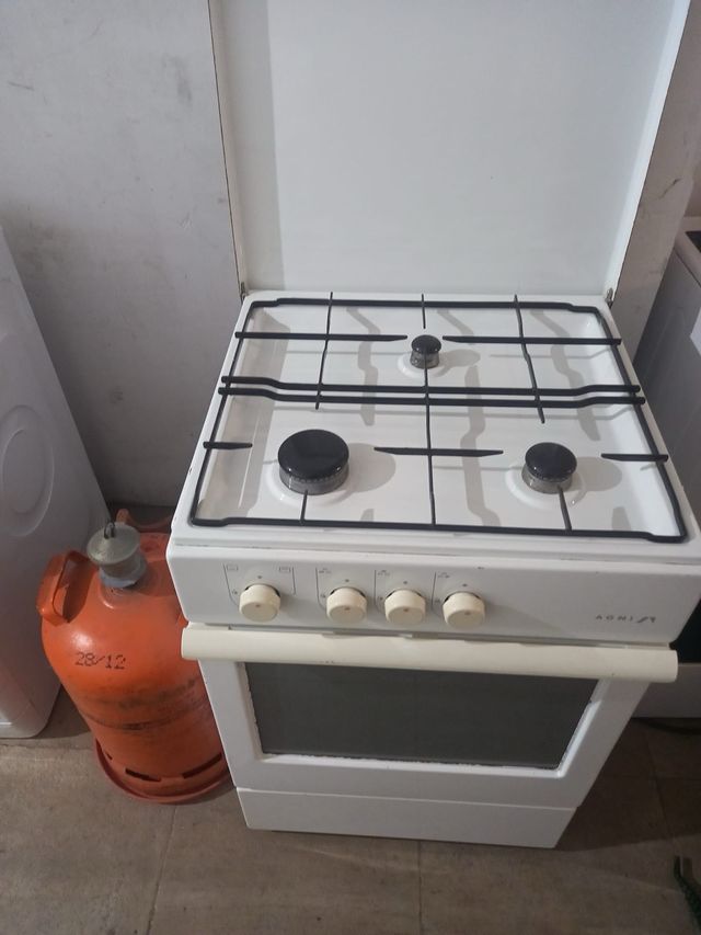 Cocina de gas 3 fuegos Butano