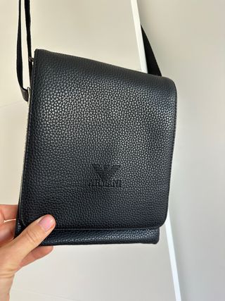 Bolso cruzado Armani negro