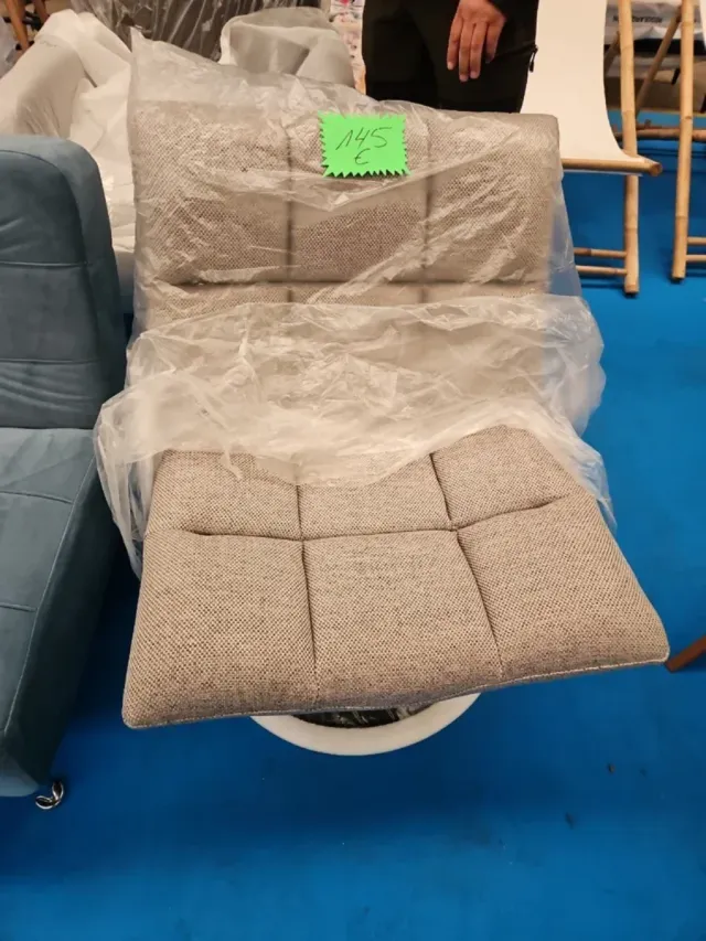 Poltrona girevole beige/grigia