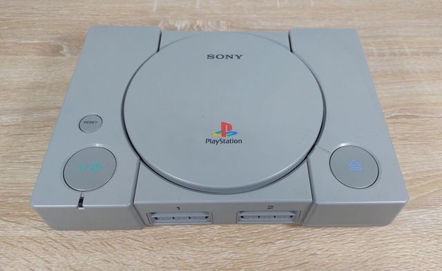 Consola PS1 + Mando + Juego + Cables