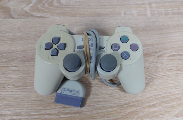 Consola PS1 + Mando + Juego + Cables