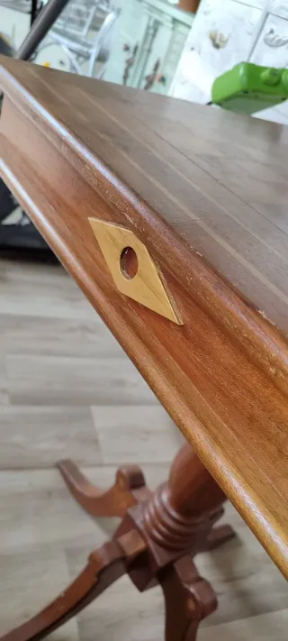 Mesa de ajedrez de madera