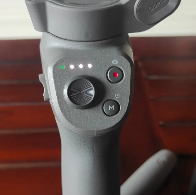 DJI osmo mobile 3