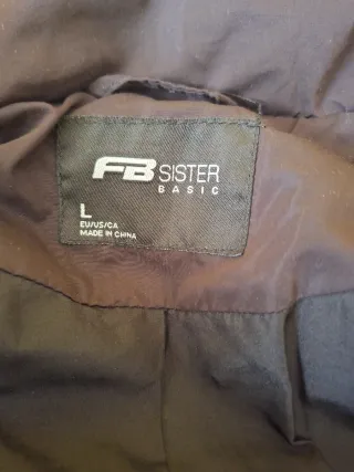 Cazadora new yorker talla L. Poco uso. Perfecta.