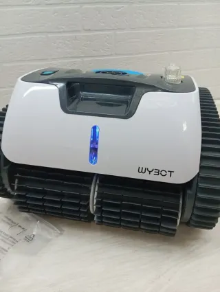 Robot limpiafondos WYBOT