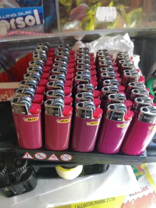 BIC Confezione 50 accendini BIC piccoli nuovi