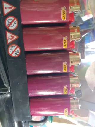 BIC Confezione 50 accendini BIC piccoli nuovi