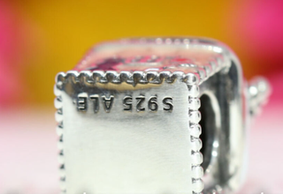 Pandora Charm Casa Jengibre Navidad