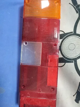 Tulipa trasera izquierda Fiat Regata