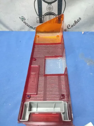 Tulipa trasera izquierda Fiat Regata