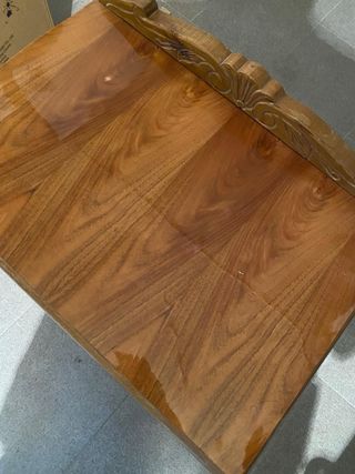 Mesita de noche de madera