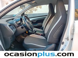 Toyota Aygo 1.0 70 x-play 51 kW (69 CV)