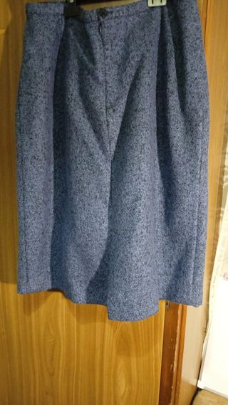 Traje de lana gris señora.