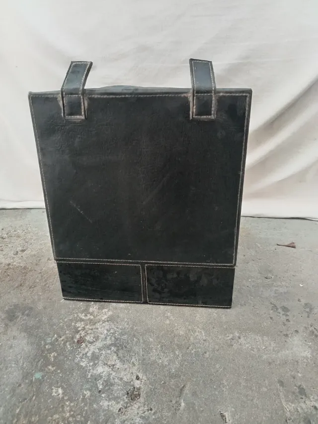 Cassetto organizzatore in pelle e legno