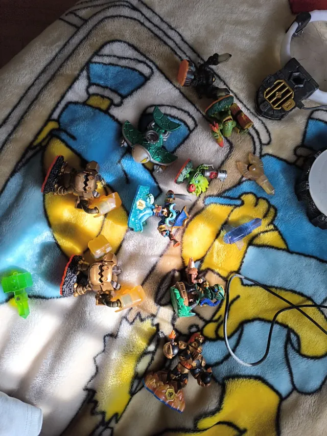 Lote Skylanders con bases sin juego.