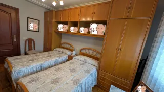 Habitación completa con dos camas