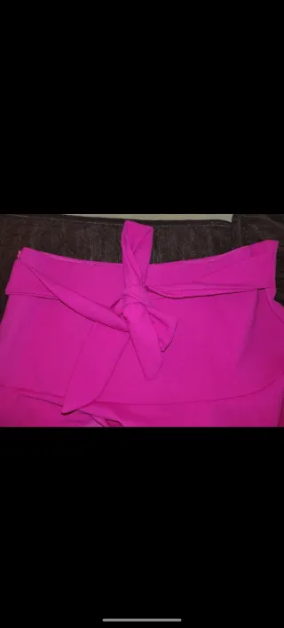 Gonna a pantaloncino fucsia con fiocco