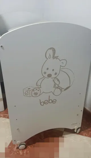 Cuna madera blanca con osito 160€ marca mi cuna