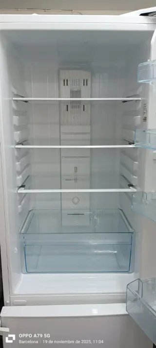 Nevera Combi Daewoo Blanca No Frost energía A+