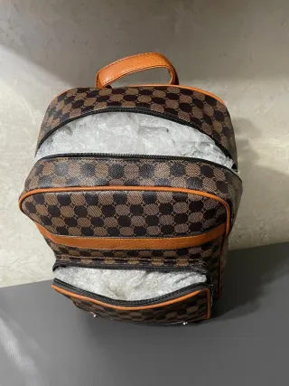 Zaino uomo marrone fantasia geometrica