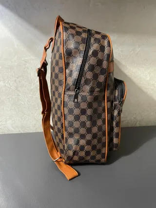 Zaino uomo marrone fantasia geometrica