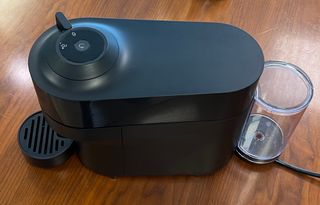 Cafetera Nespresso DeLonghi Vertuo Negra