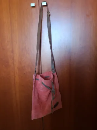 Bolso cuero rosa piel vuelta