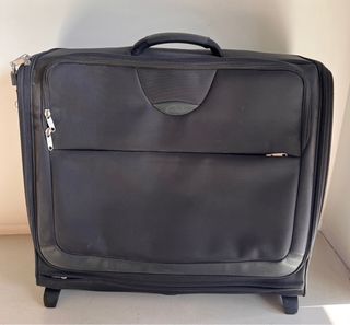 Maleta de viaje para trajes