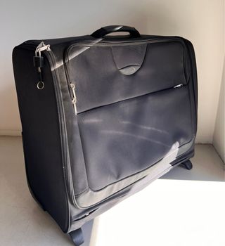 Maleta de viaje para trajes