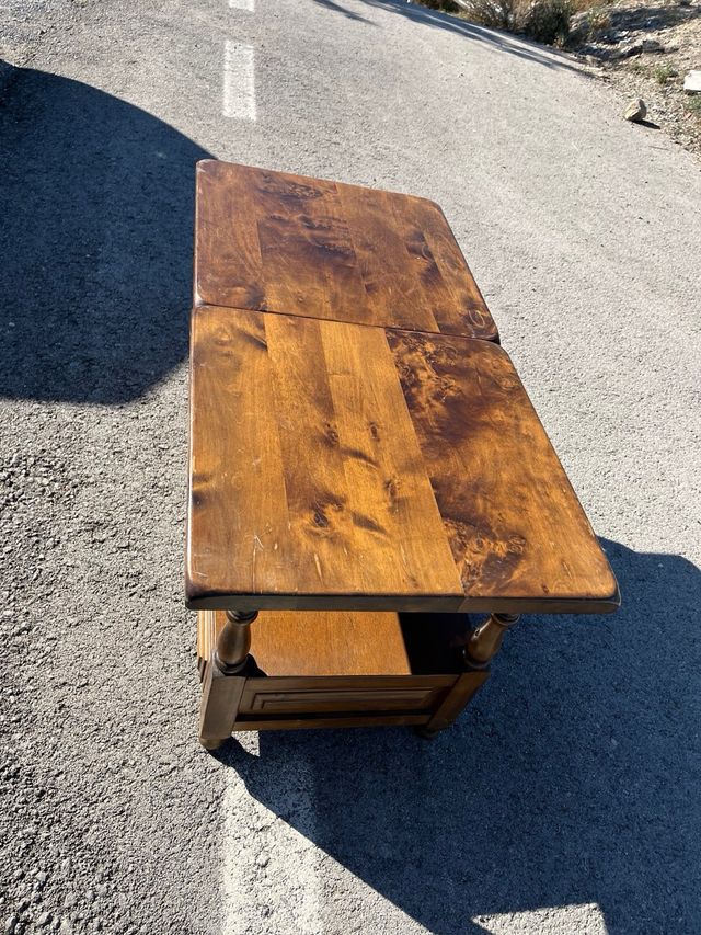 Comodini in legno antico di qualità