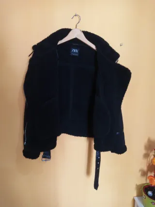 Cazadora Zara ante y cuero forrada