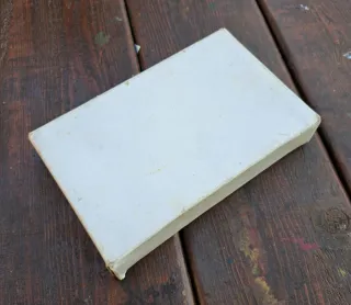 Reggi mensole beige vintage in melamina